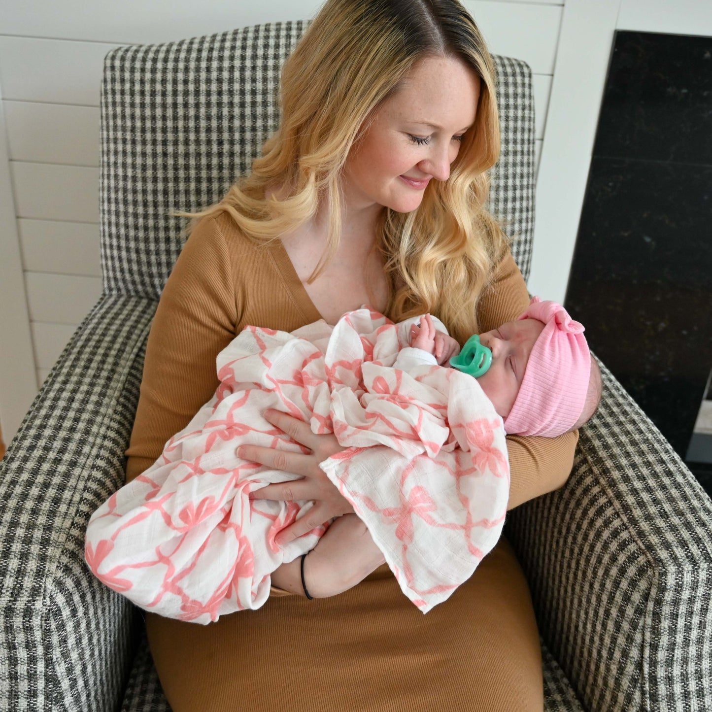 Beautiful Bows Baby Swaddle Blanket