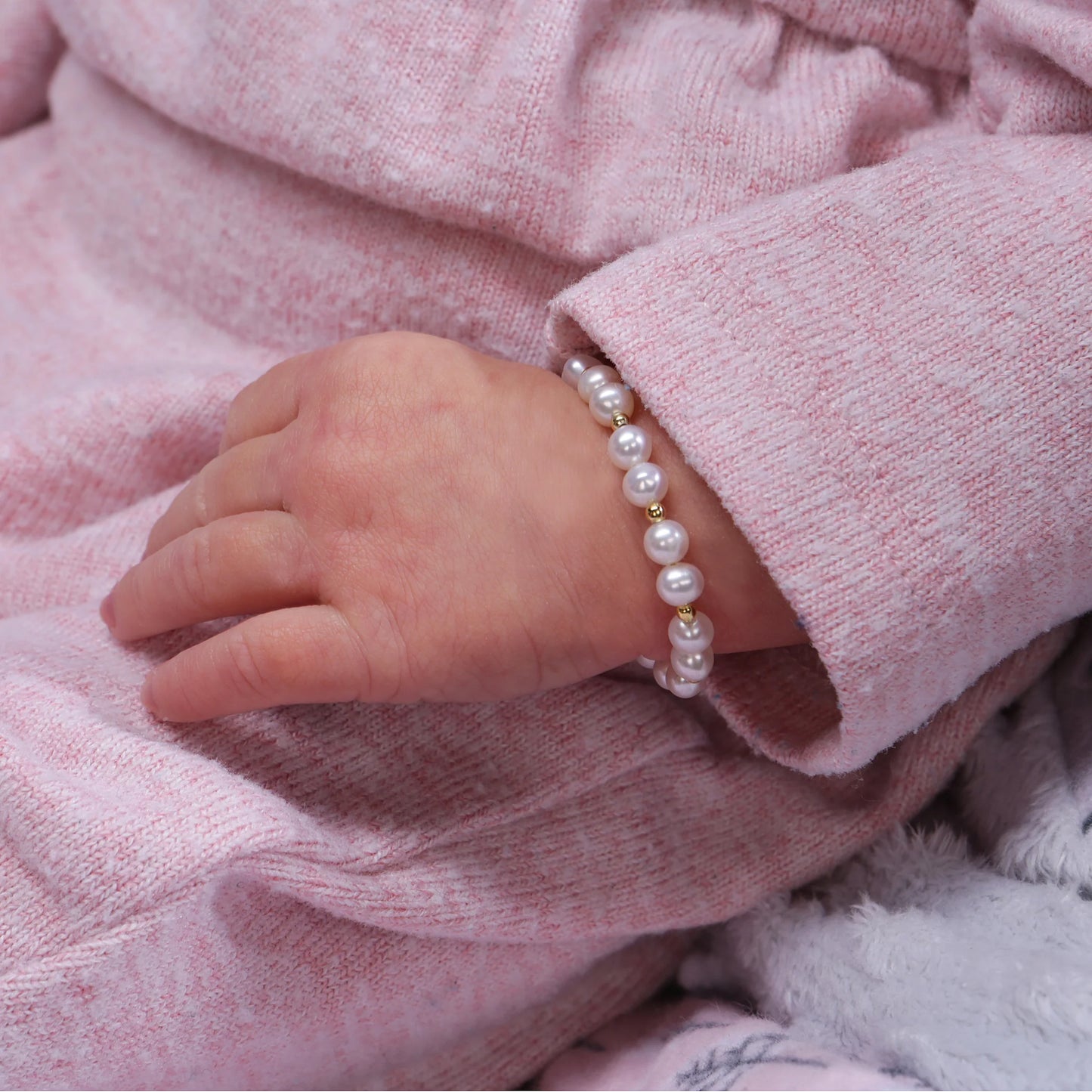 Gold/Pearl Bracelet