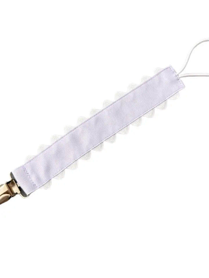 Scalloped Paci Clip