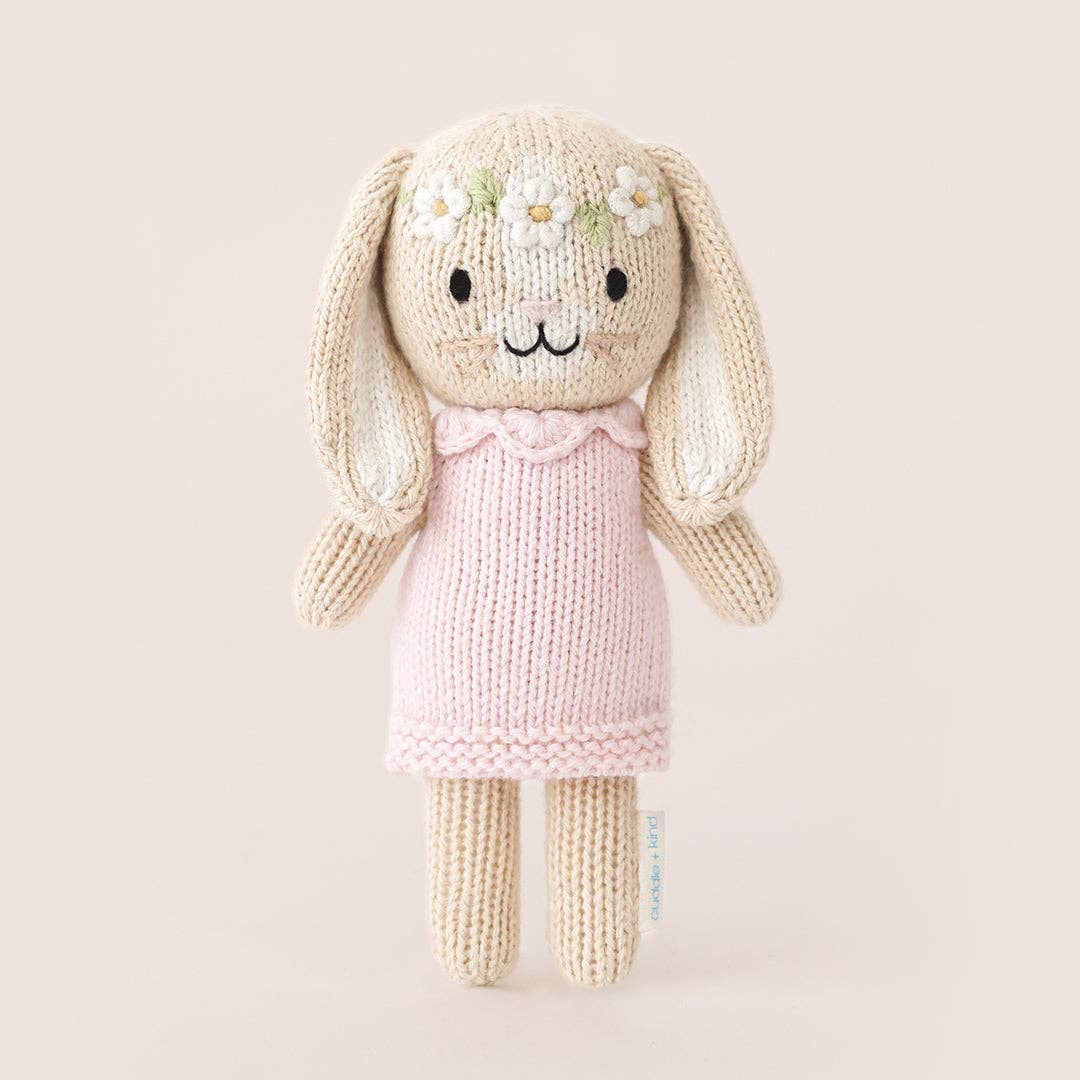 Tiny Hannah the Bunny (blush)