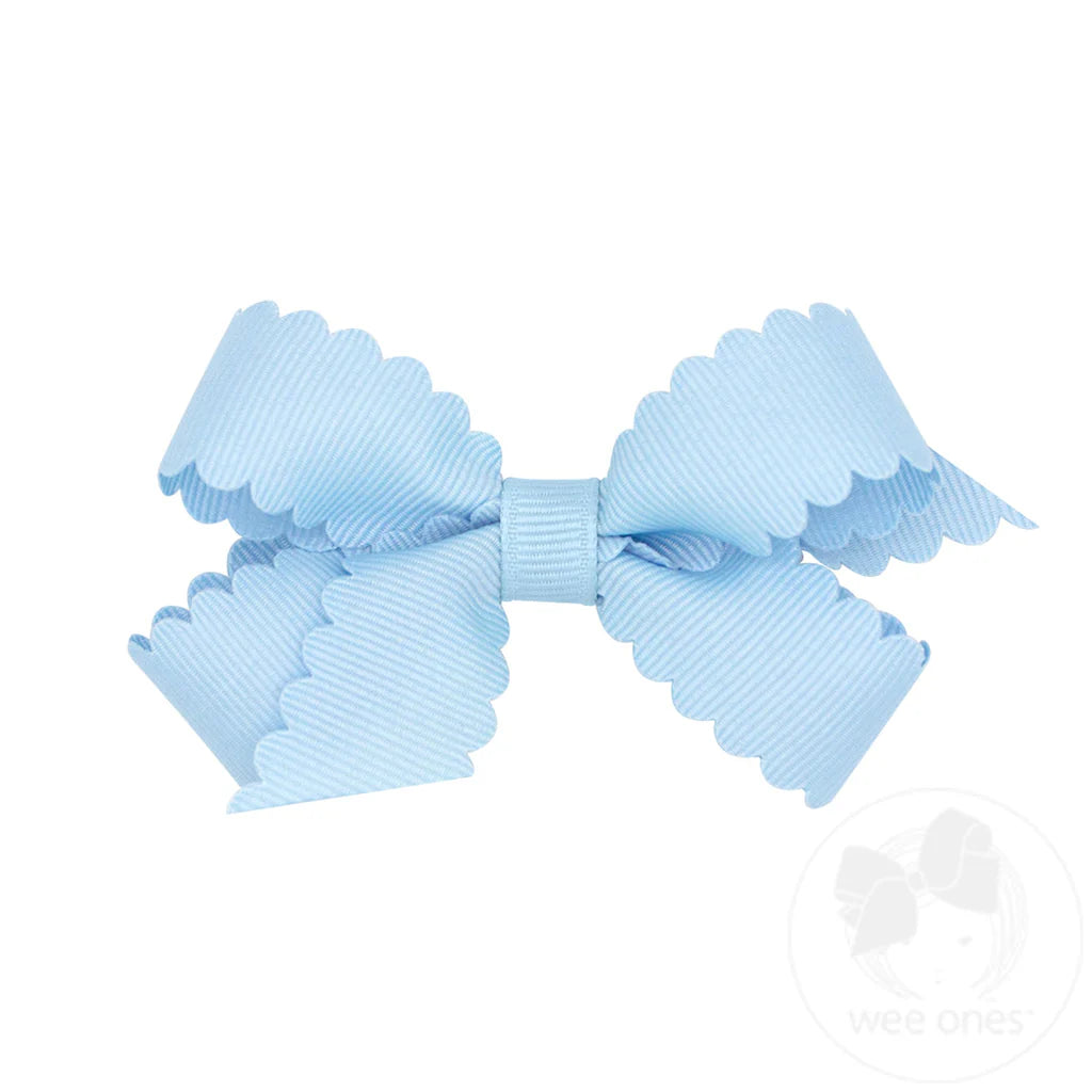 Scalloped Edge Bow
